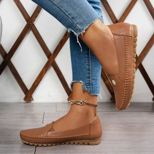 Preview https://lunashoe.com/cdn/shop/files/GHFGKJ.jpg?v=1753954031&width=493